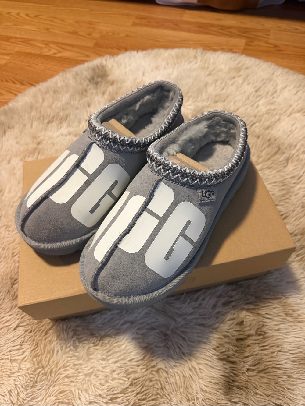Women UGG Tasman Grey Logo